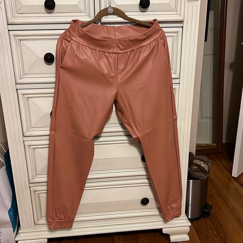 Ladies Commando joggers